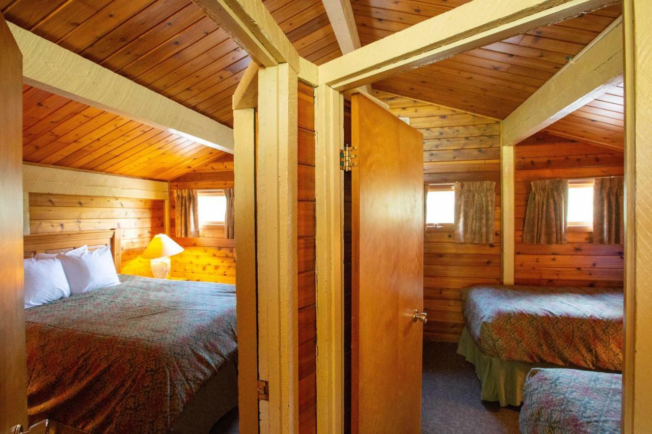 Fairmont Hot Springs Resort Экстерьер фото